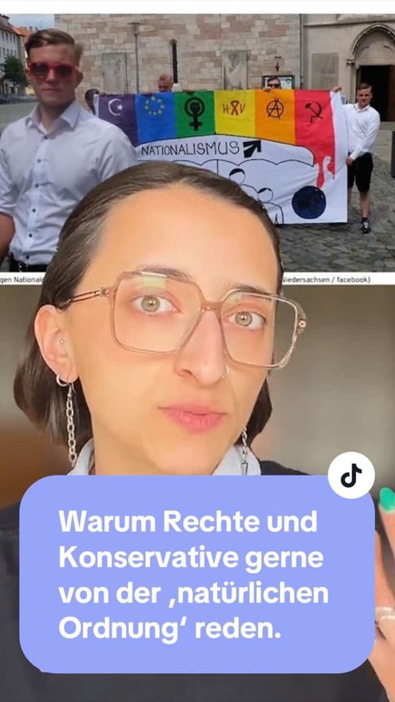 „Natürliche Ordnung“ – klingt erstmal logisch… oder? 🤔Aber wer definiert eigentlich, was „natürlich“ ist – und für wen? Wenn von Natur oder einer natürlichen Ordnung gesprochen wird, geht es oft nicht um Biologie, sondern um Ideologie: feste Rollenbilder, klare Geschlechterordnungen, heteronormative Vorstellungen. Dabei zeigt uns die Wissenschaft längst: In der Natur gibt es Vielfalt – bei Beziehungen, Geschlecht und Machtstrukturen.   Das Argument der „Natürlichkeit“ wurde historisch immer wieder genutzt, um Ungleichheit zu rechtfertigen – von fehlendem Wahlrecht für Frauen bis hin zur Ausgrenzung que€rer Menschen. Die Frage ist also nicht: Was ist natürlich? Sondern: Wer entscheidet das – und warum? #afd #wissen #politik #deutschland  Key words: AfD natürliche Ordnung Kritik, Geschlechterrollen Debatte Deutschland, Que3r, Biologie Vielfalt Tiere gleichgeschlechtlich, konservative Ideologie Analyse, Deutschlandfunk Nova, Gender Rollen Erklärung, Gerechtigkeit Quellen: https://dlfnova.to/trN5s
